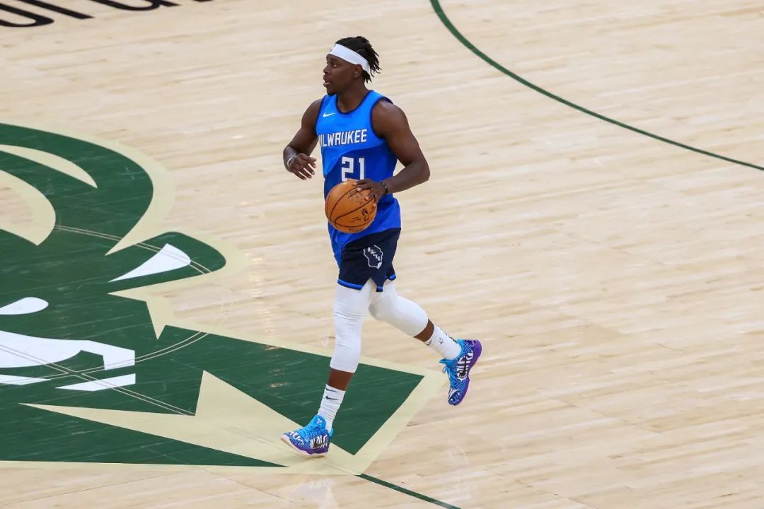 关于雄鹿队防守崩盘，惨遭对手狂轰猛炸，工程以后所以这是计划我们他们.的信息米兰真人