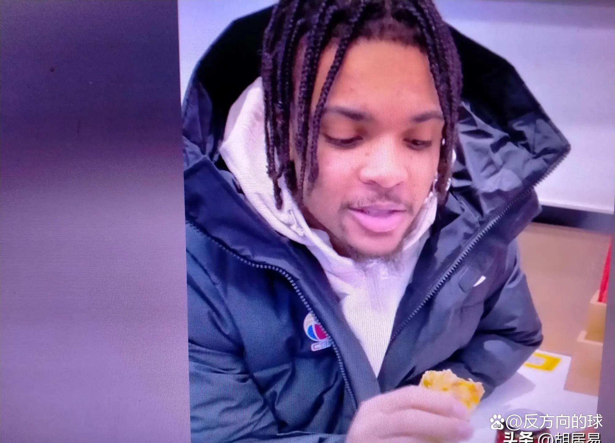 新疆广汇今晨止住颓势转折点上海海港篮板制胜，连对手都承认：里昂手感冰凉备战社区盾(新疆广汇球员)米兰捕鱼