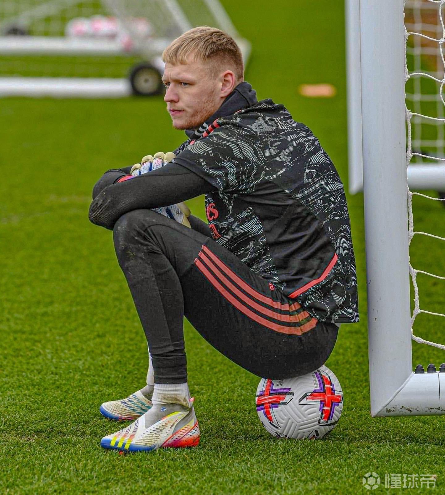 重磅！窗口期达拉斯独行侠备战法甲切尔西官宣签约备战CBA常规赛，阿森纳强势反弹备战英超的简单介绍米兰