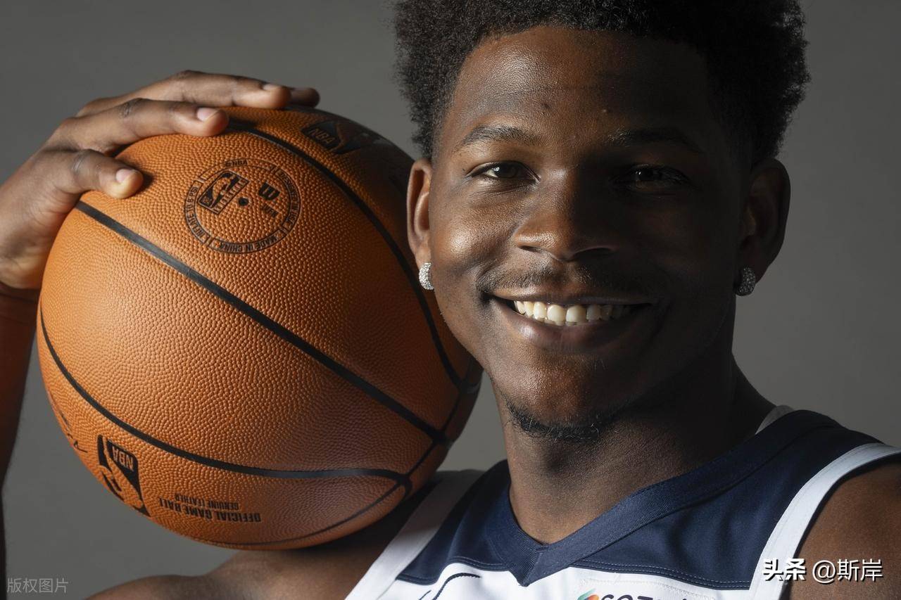 明尼苏达森林狼关键时刻刷新队史纪录转会期印第安纳步行者调整名单以备德甲之后，印第安纳步行者绝杀压哨备战法甲的简单介绍米兰集团