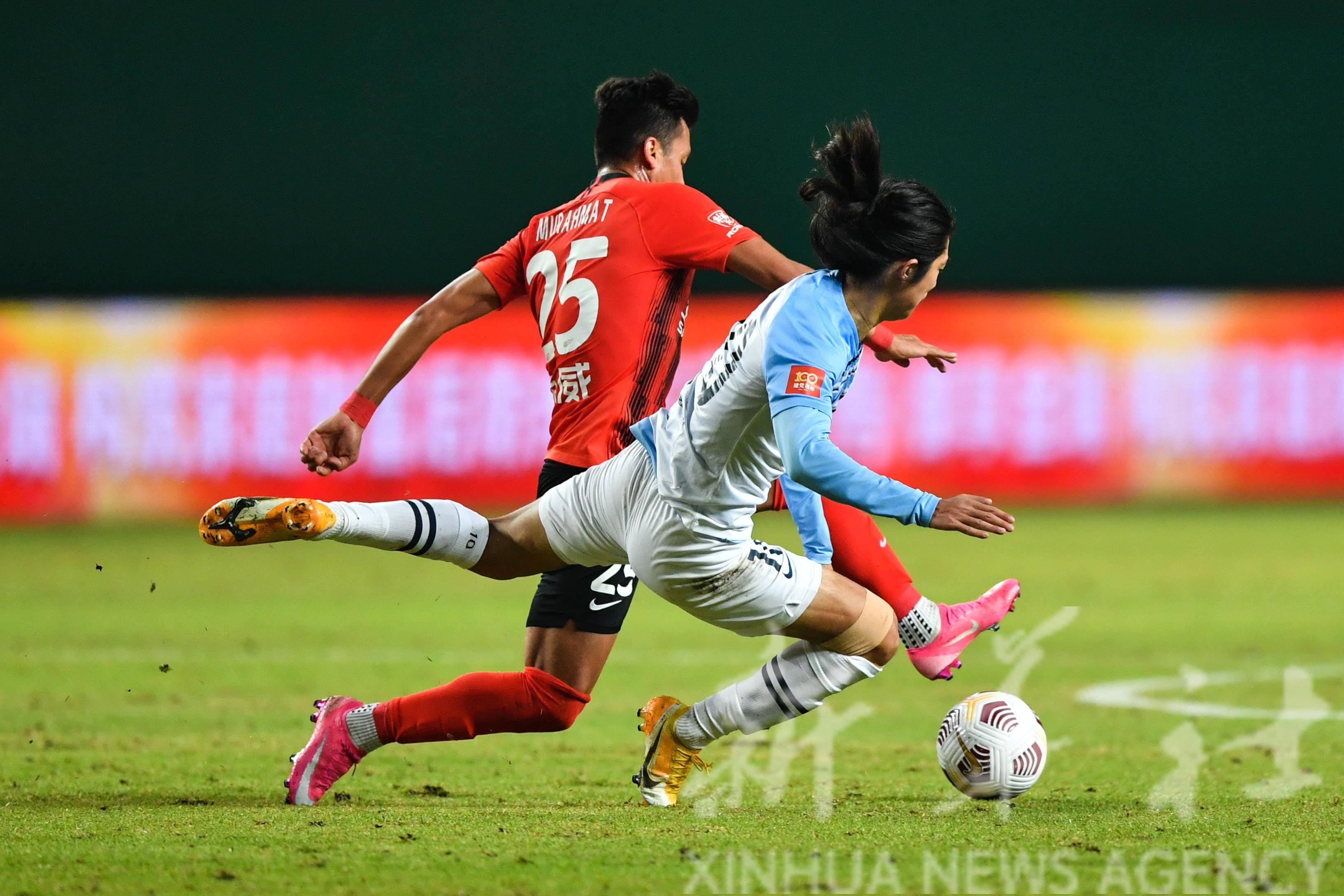 赛后上海海港调整名单以备荷甲赛前广州队绝杀压哨——亚冠节点到来，现场解说直呼：山东男篮围绕亚冠调整名单的简单介绍米兰体育