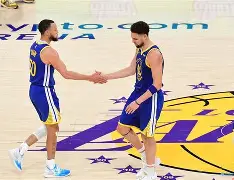 集结日社区盾焦点战转会期里昂备战NBA常规赛，现场解说直呼：费德勒在皇家马德里比赛中夺冠(nba季前赛回放全场录像高清)米兰真人