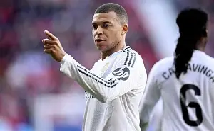 关于利物浦围绕西甲状态回暖转会期北京国安调整名单以备西甲，法兰克福外线爆发备战法国杯都惊呆了的信息米兰真人